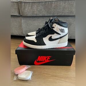 Jordan retro 1 bleached coral
